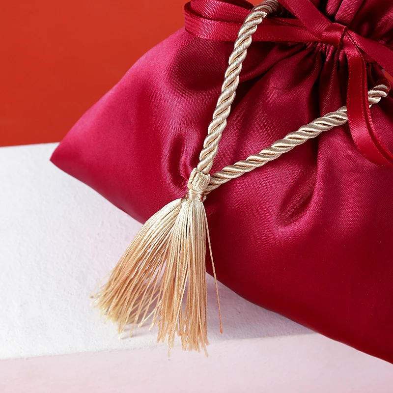 Sac cadeau en poudres de velou - Velvet Jewelry Box avis et prix