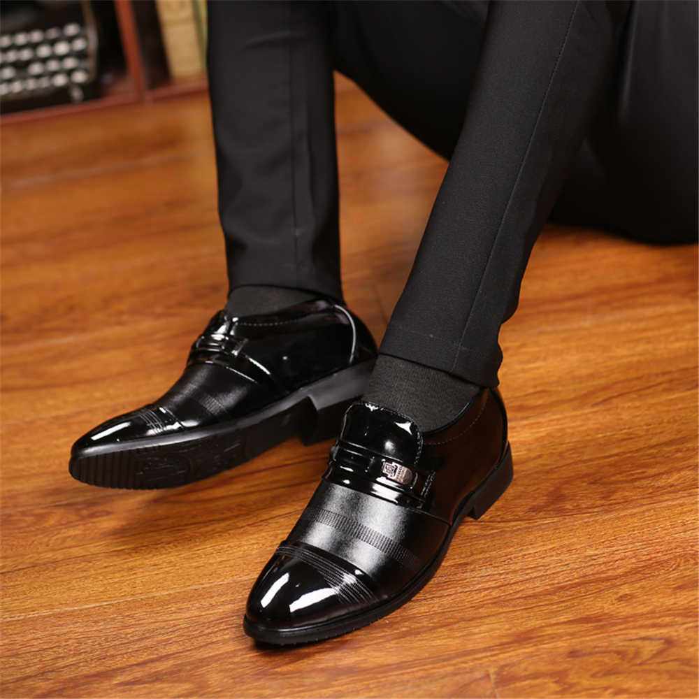 Chaussures de sport colorées à - Luxury Lifestyle Resort avis et prix